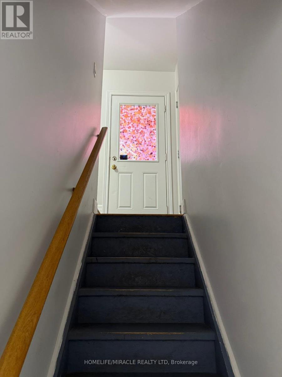 66 PORTSTEWART CRESCENT, Brampton (Credit Valley) — photo 2