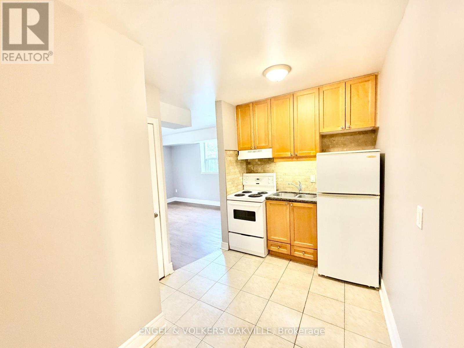 18 - 100 TWENTY FIFTH STREET, Toronto (Long Branch) — photo 3