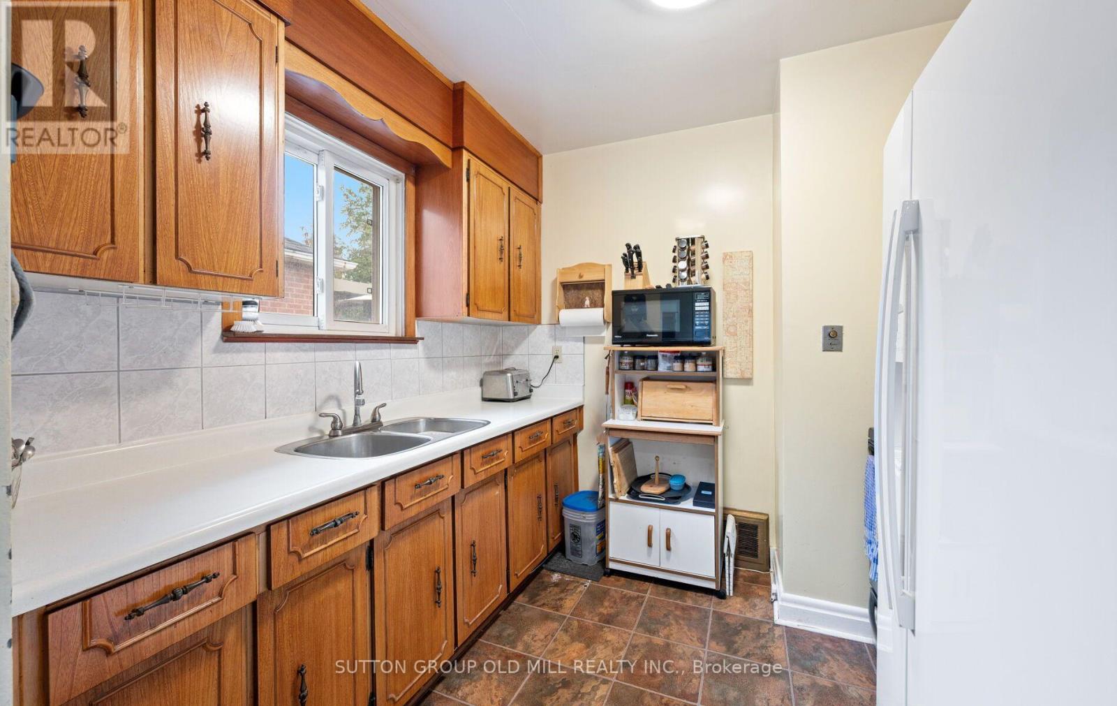 63 Westhead Road, Toronto, ON photo 16