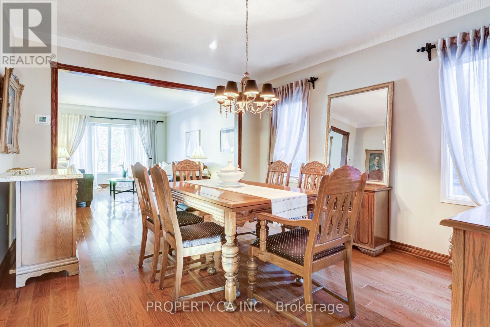411 Freeman Crescent, Oakville, ON photo 11