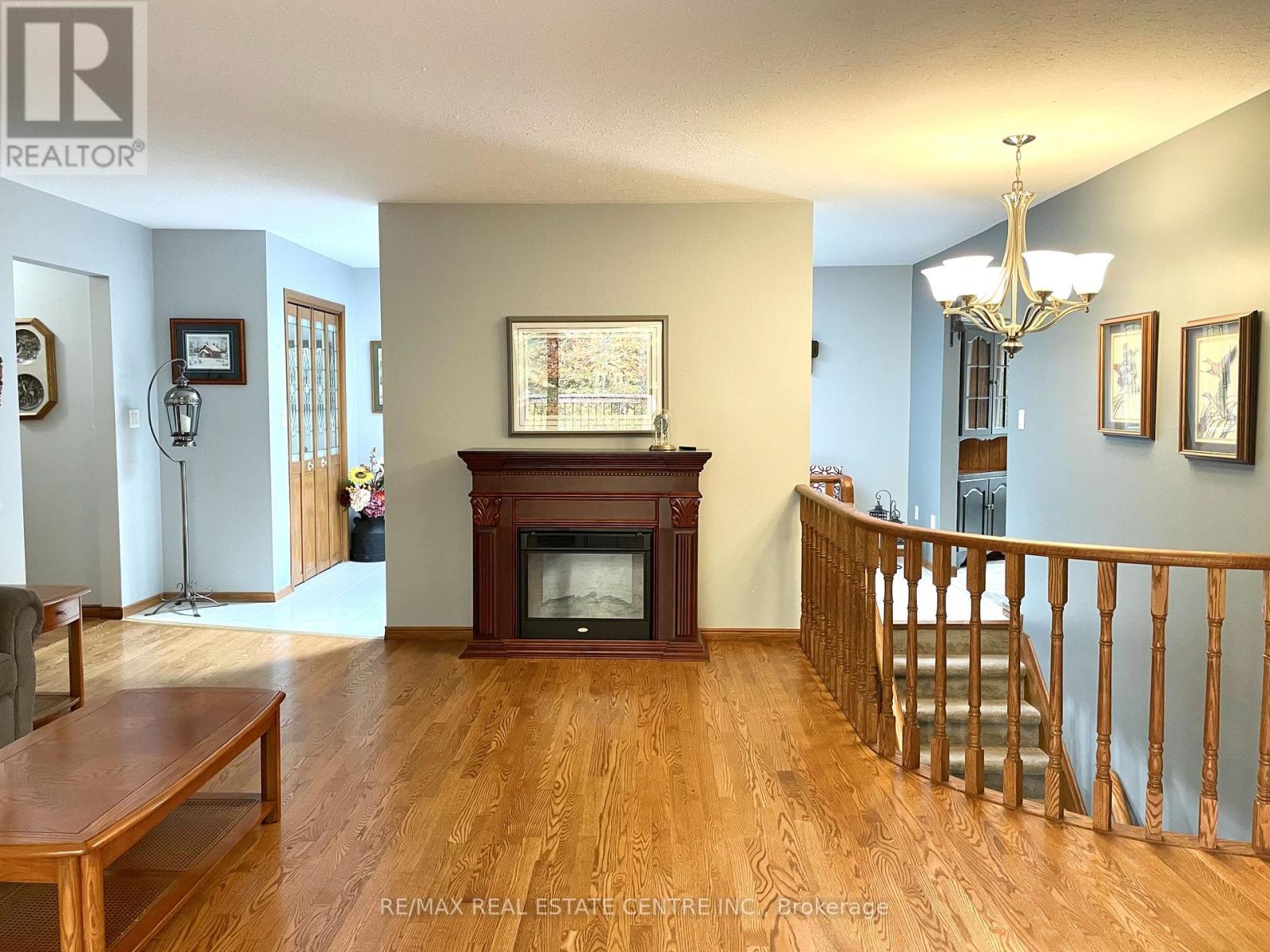 485471 30 Sideroad, Amaranth, ON photo 11