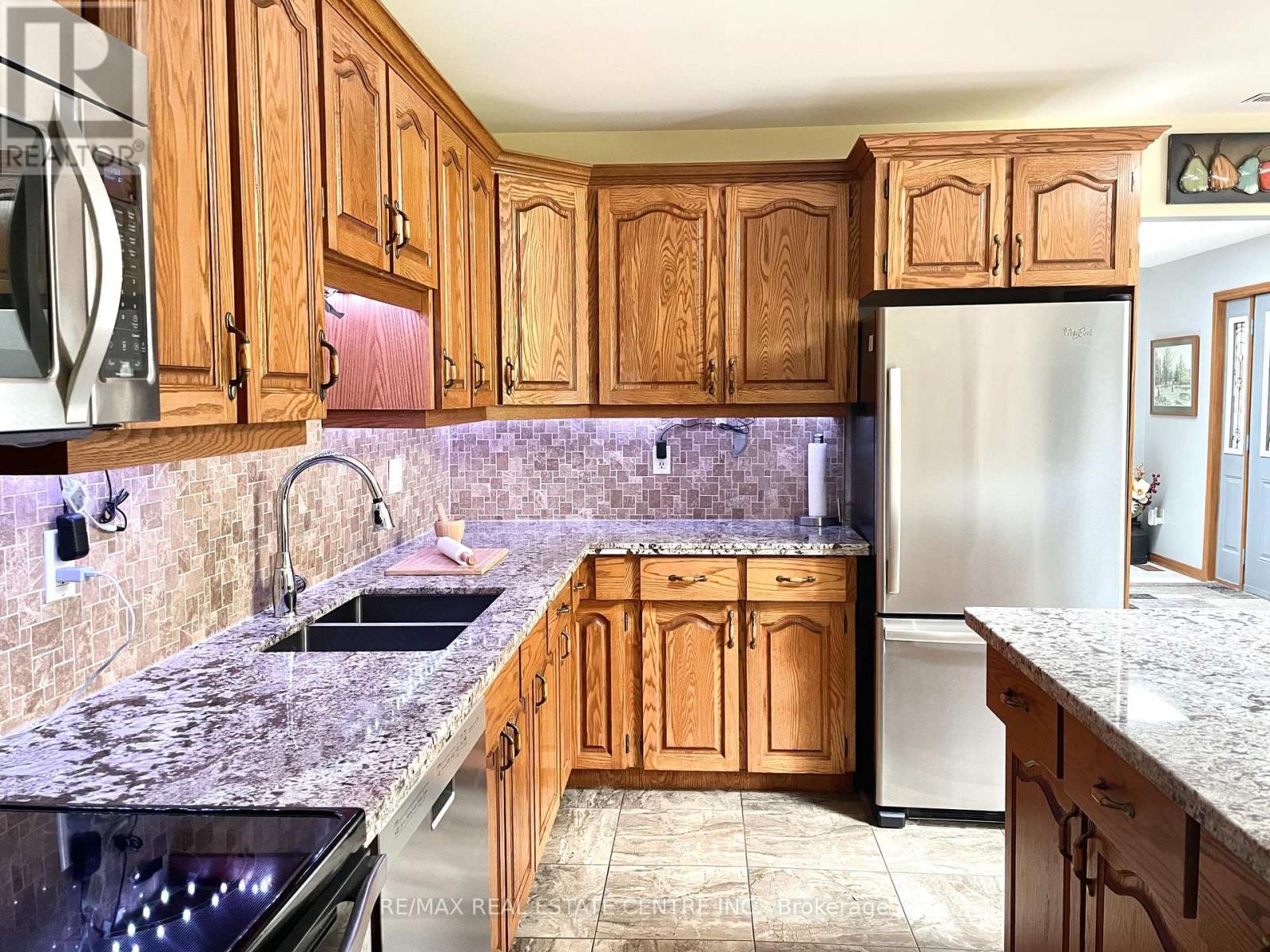 485471 30 Sideroad, Amaranth, ON photo 13