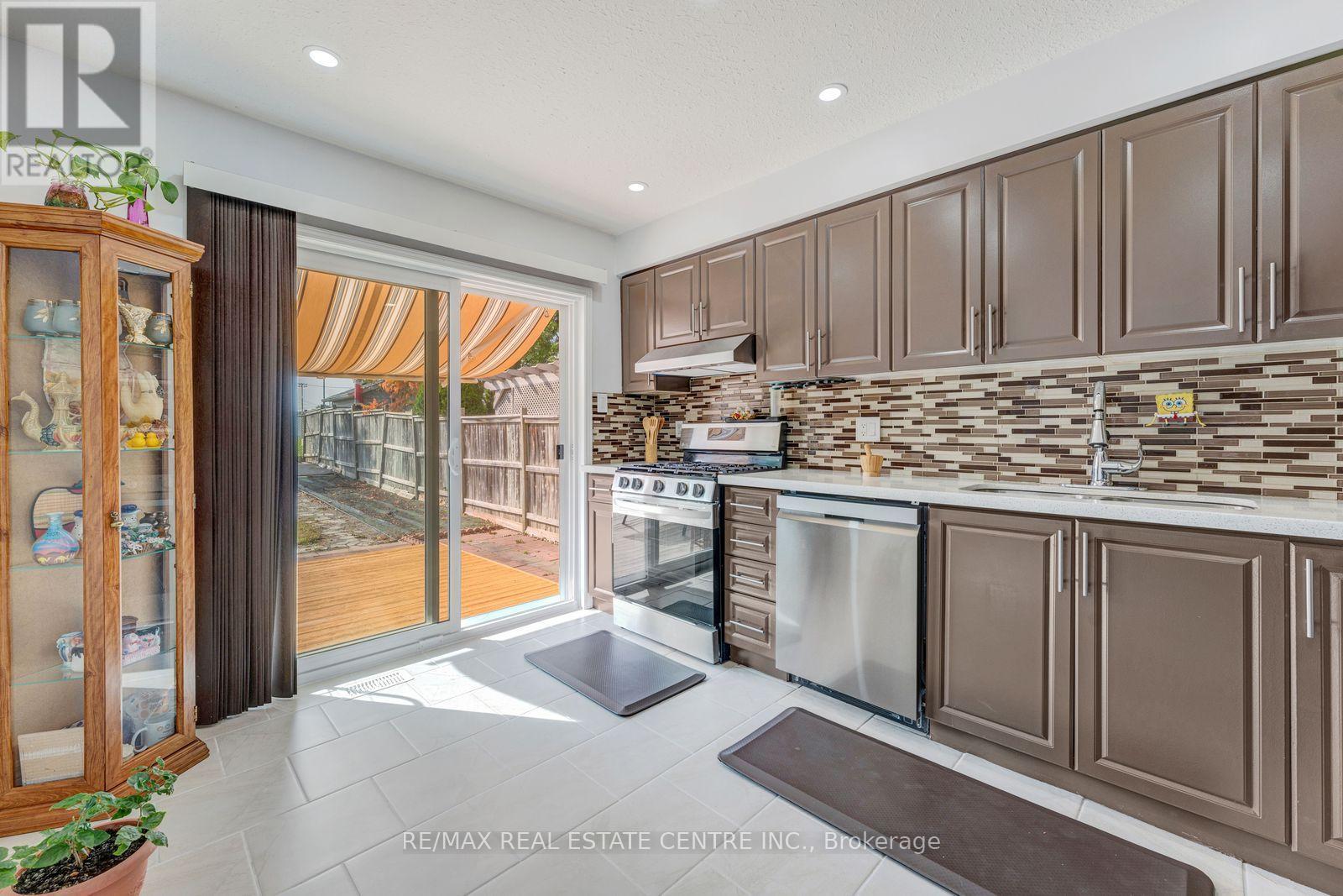 52 Crawford Crescent, Cambridge, ON photo 18