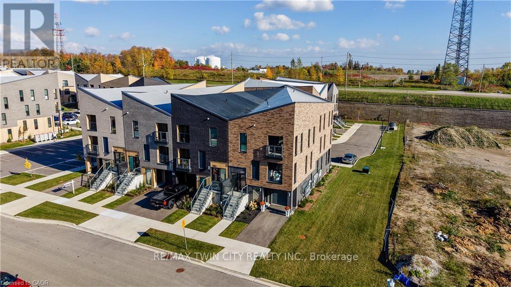 680 BENNINGER Drive, Kitchener, ON photo 24