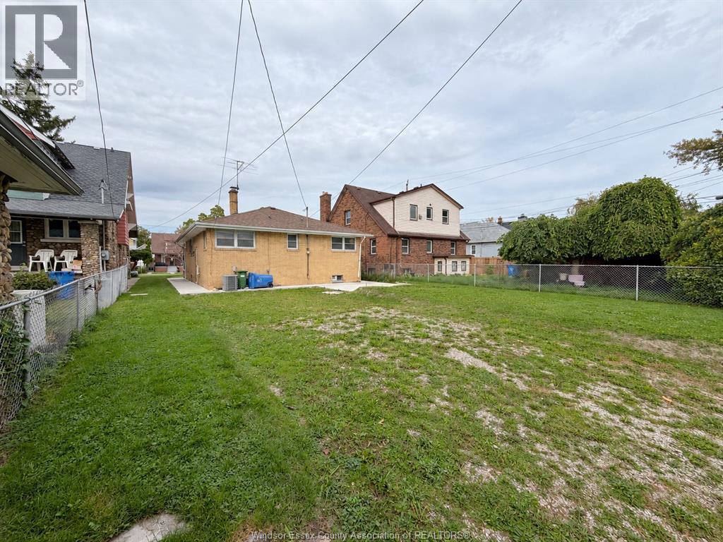 1425 Giles Boulevard East — photo 23