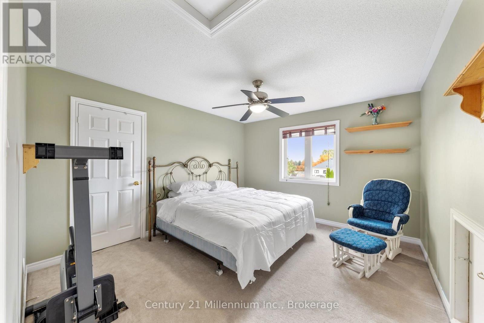23 BUTTERNUT CRESCENT - 29