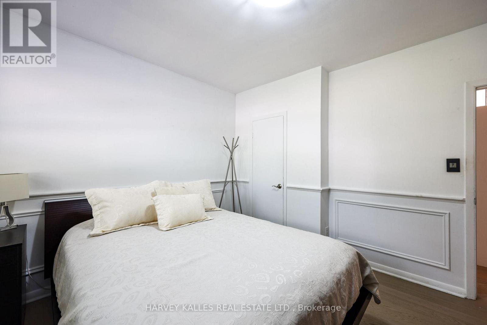 90 Berkinshaw Crescent — photo 25