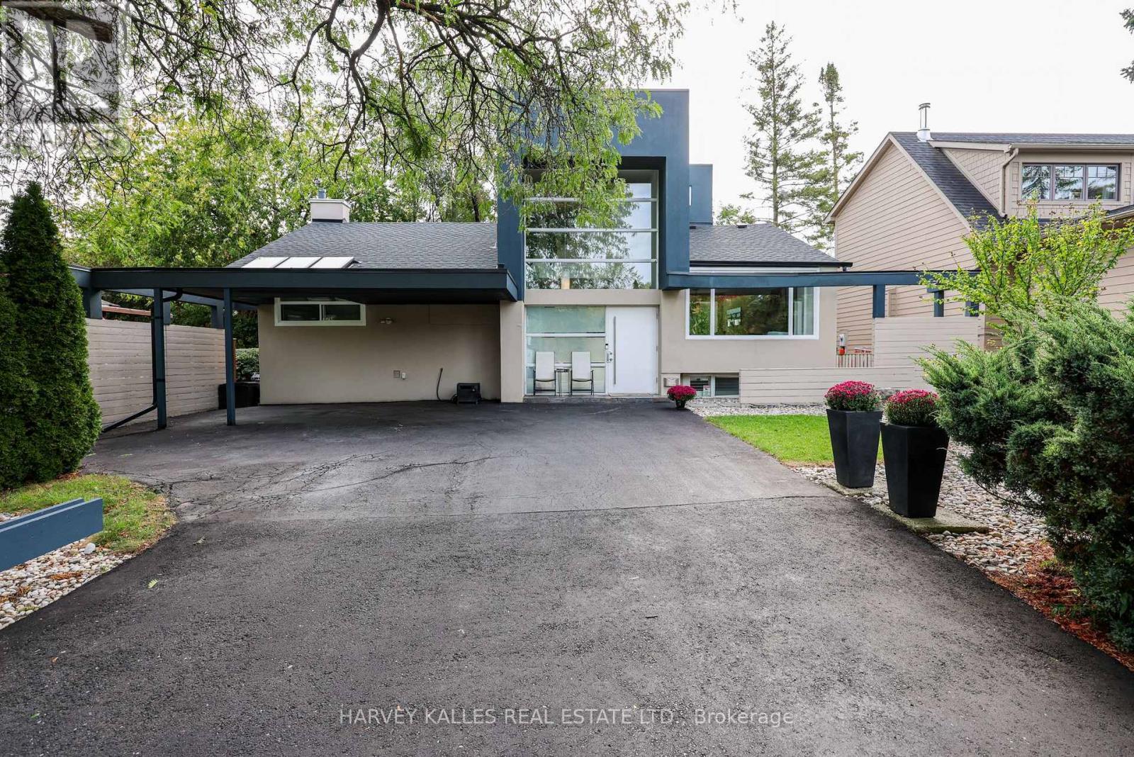 90 BERKINSHAW CRESCENT - 3