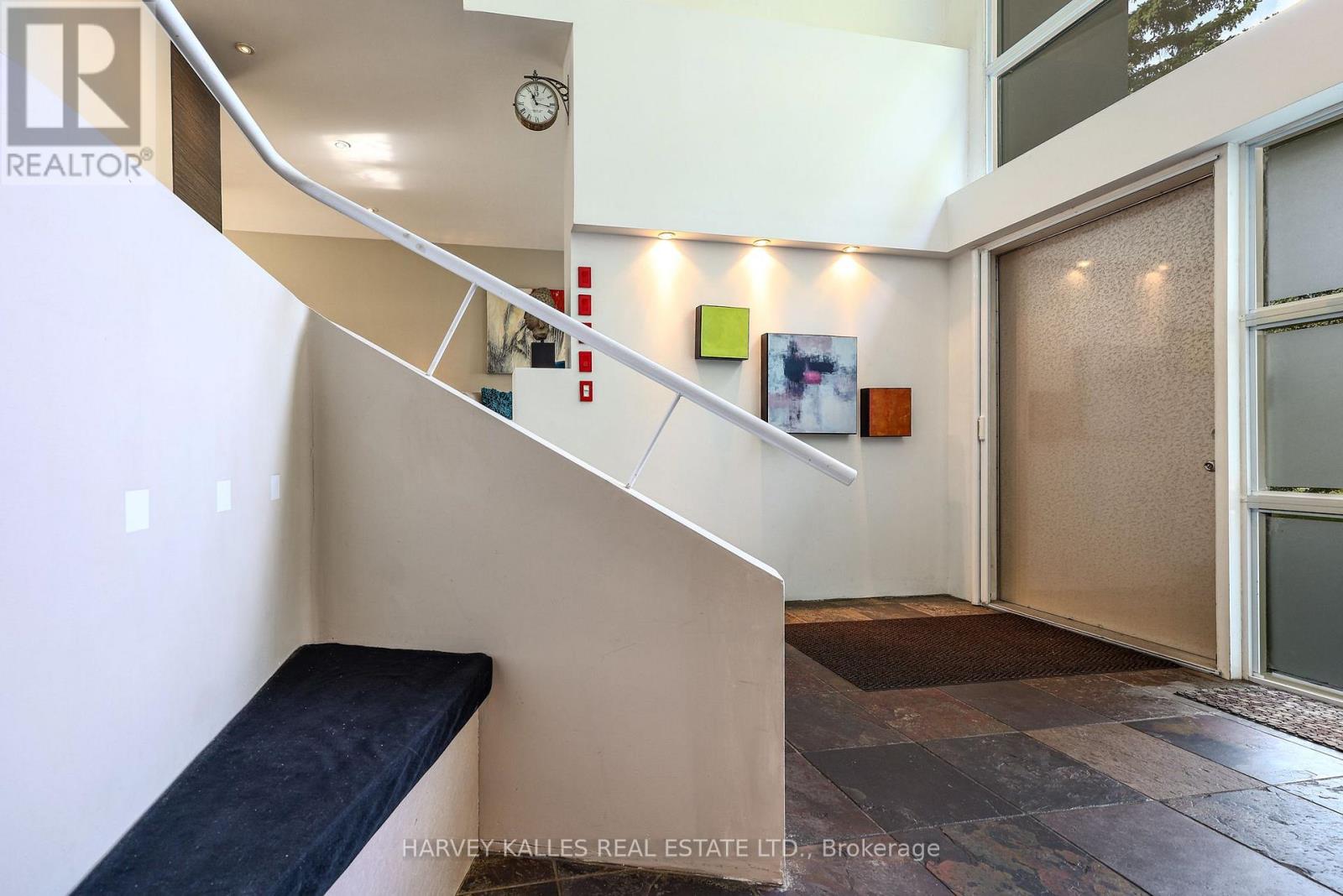 90 BERKINSHAW CRESCENT - 6