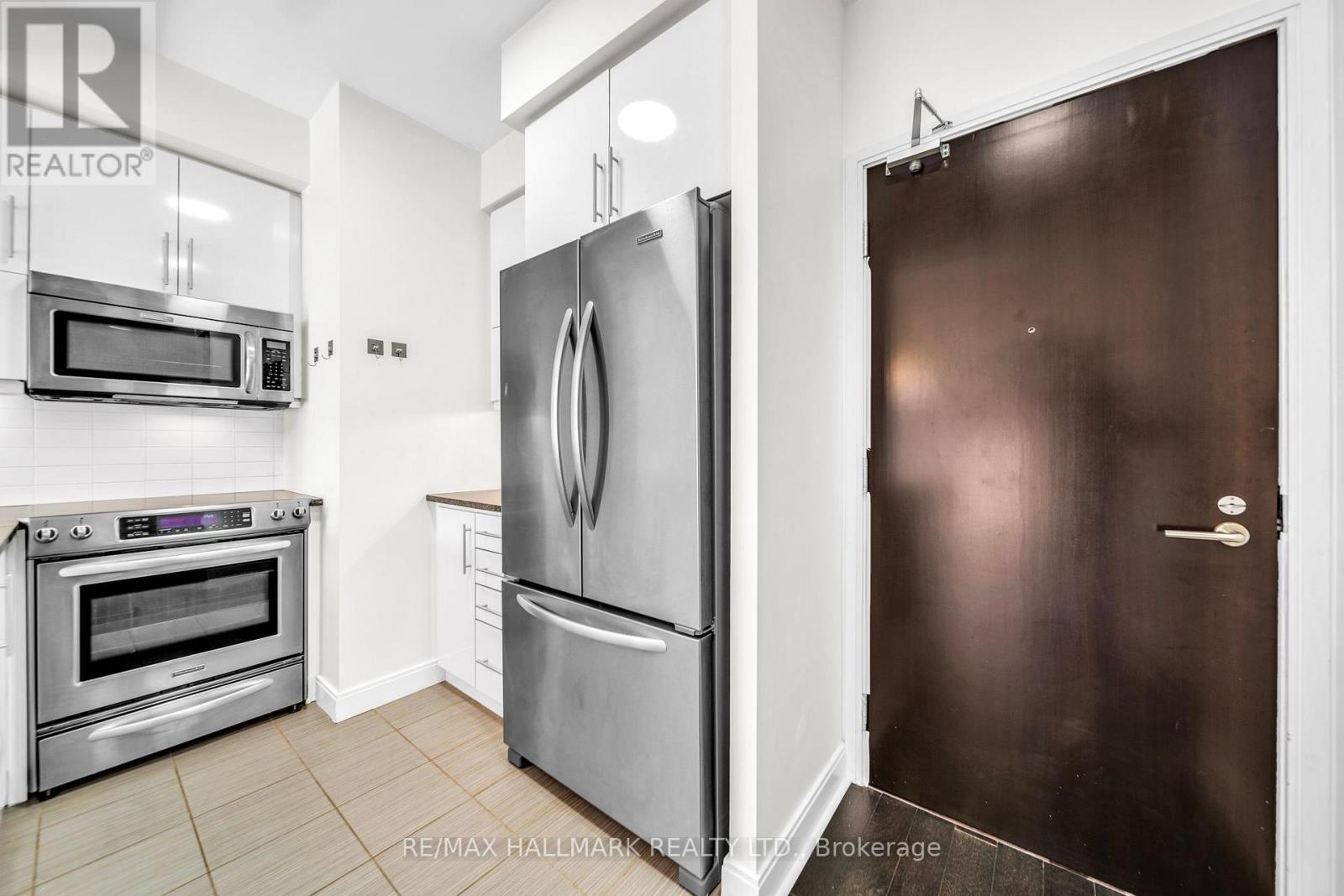 2708- 825 Church Street, Toronto, ON photo 12