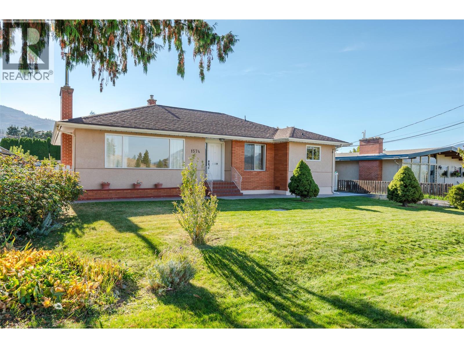 1574 Ridgedale Avenue, Penticton