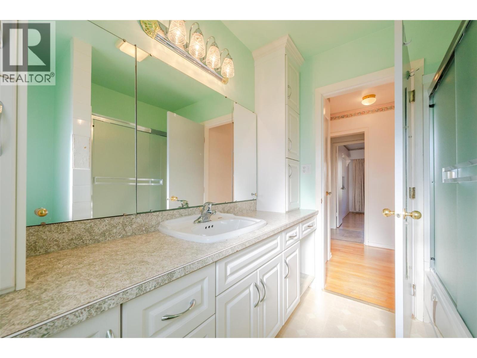 1574 Ridgedale Avenue - 31