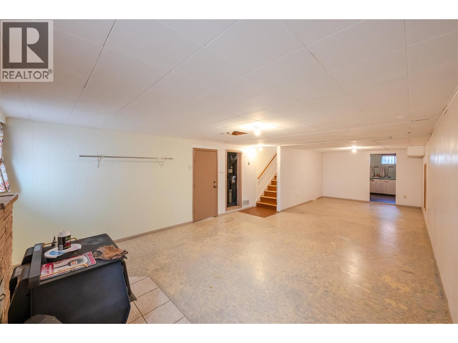 1574 Ridgedale Avenue - 37