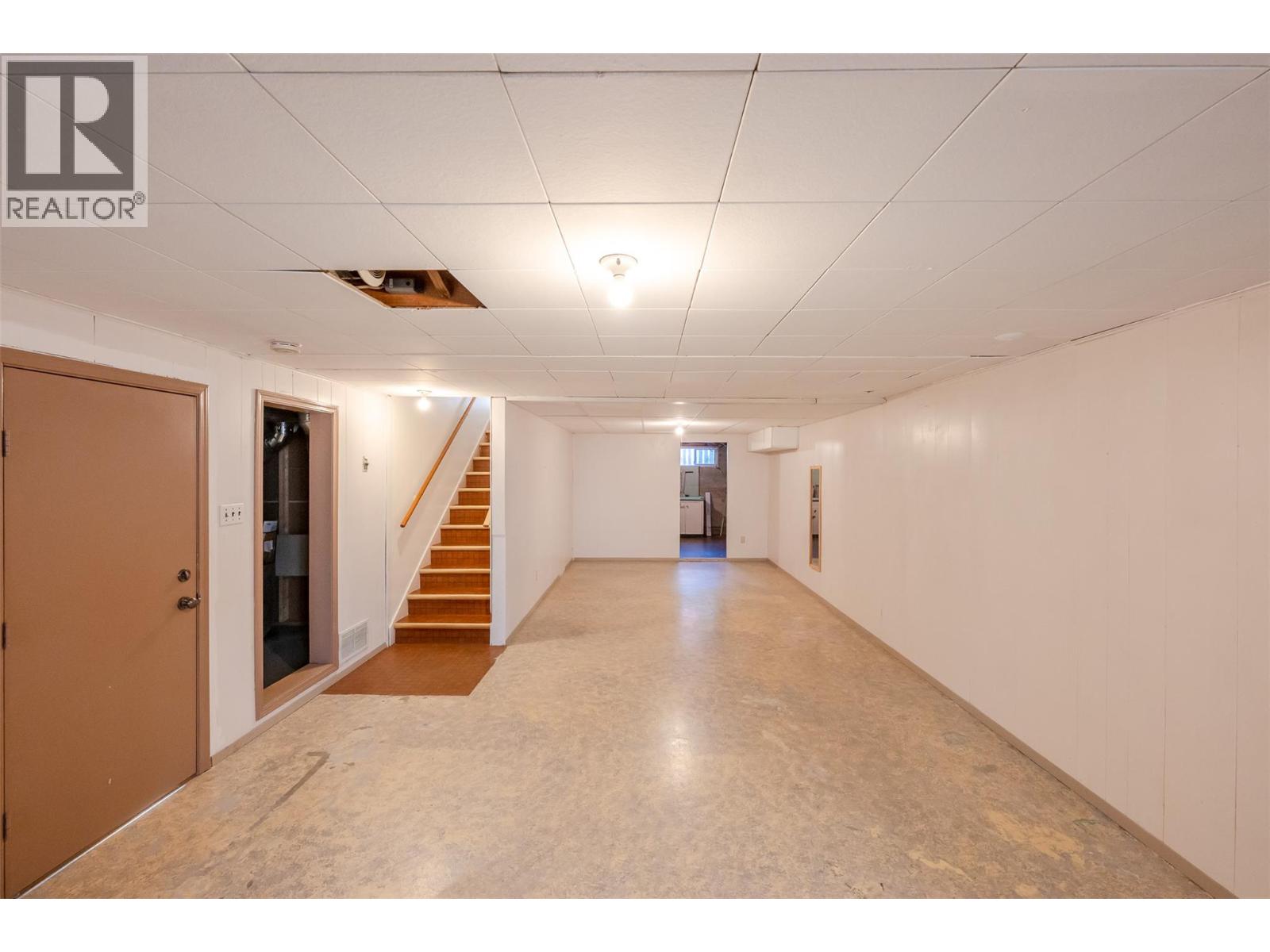 1574 Ridgedale Avenue - 39