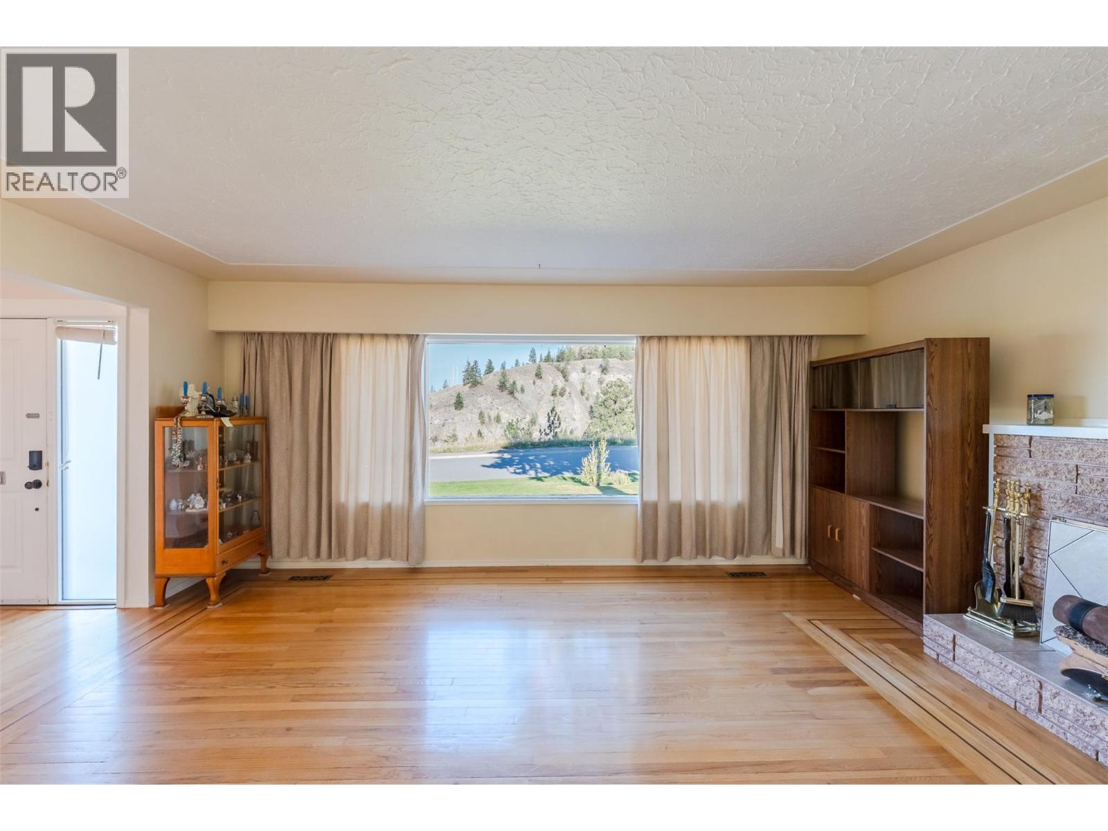 1574 Ridgedale Avenue, Penticton