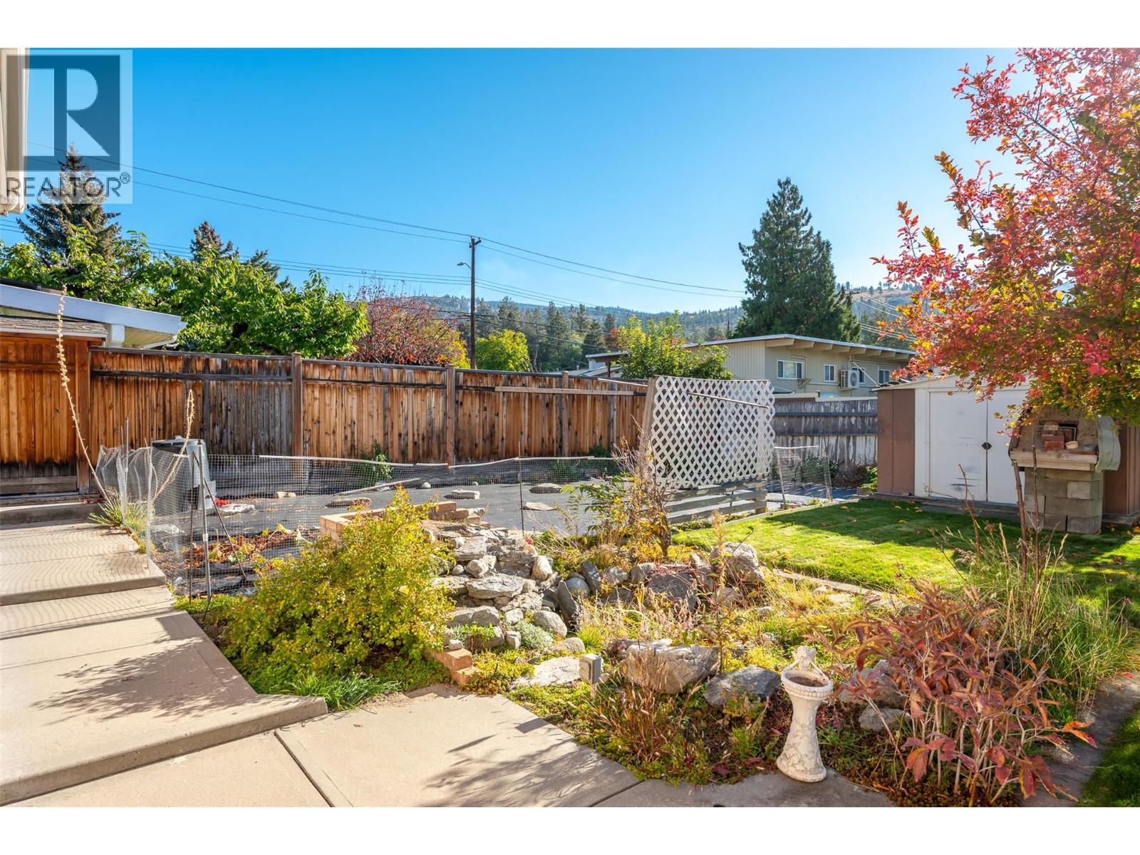 1574 Ridgedale Avenue - 49
