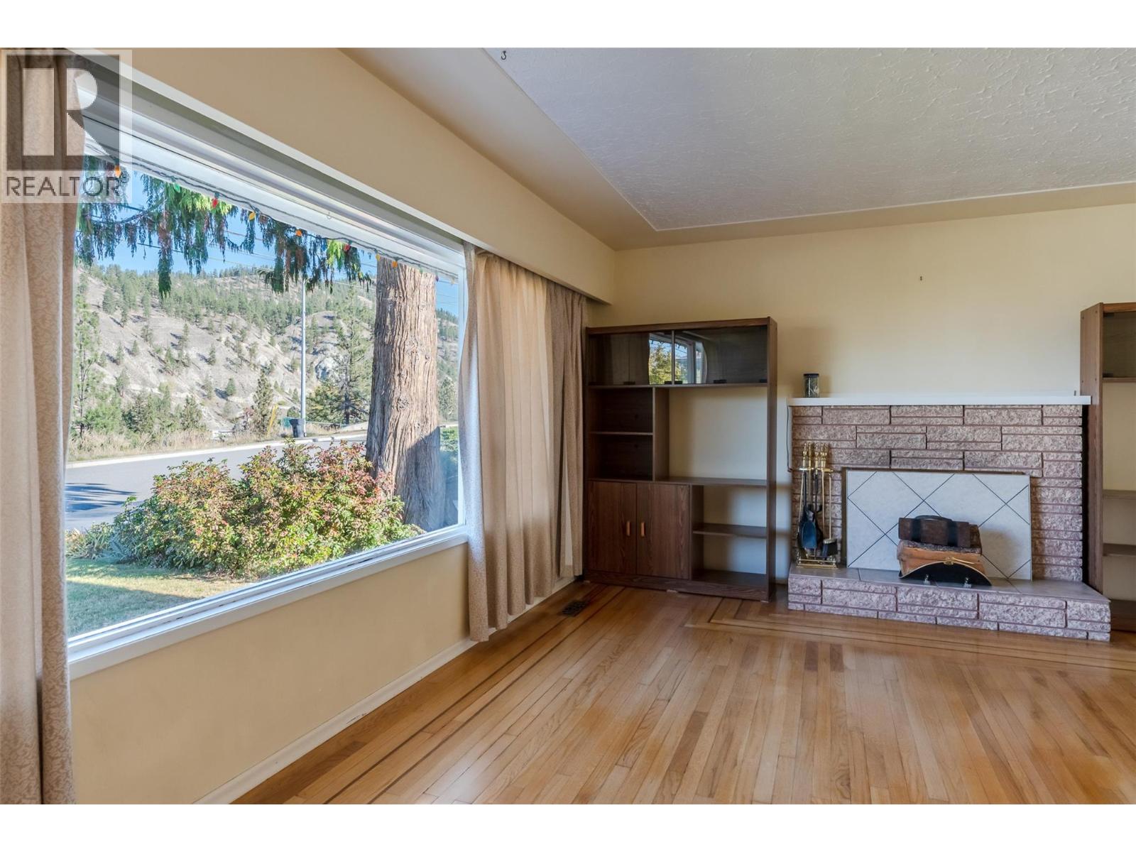 1574 Ridgedale Avenue, Penticton