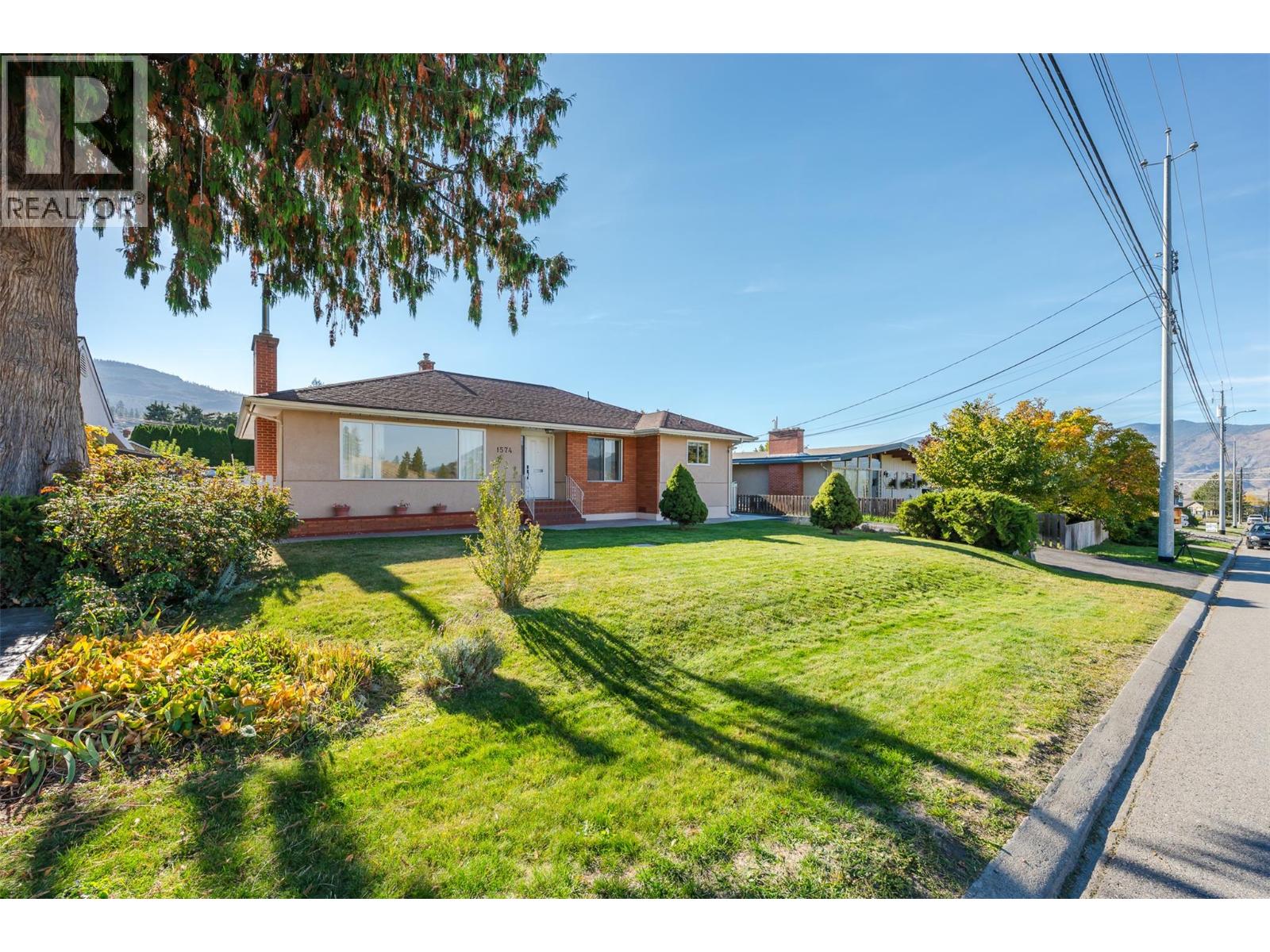 1574 Ridgedale Avenue - 63