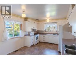 Bedroom - 1574 Ridgedale Avenue, Penticton, BC V2A2S4 Photo 10