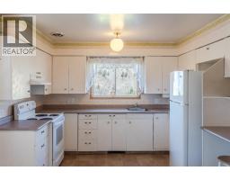 4pc Bathroom - 1574 Ridgedale Avenue, Penticton, BC V2A2S4 Photo 12