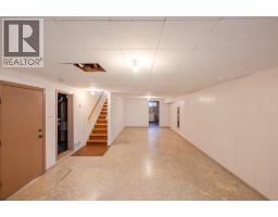 1574 Ridgedale Avenue, Penticton, BC V2A2S4 Photo 39