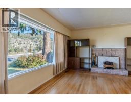 Bedroom - 1574 Ridgedale Avenue, Penticton, BC V2A2S4 Photo 6