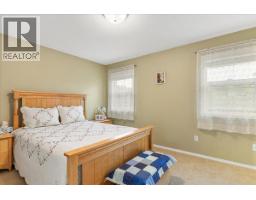 Dining nook - 4205 Wellington Drive, Vernon, BC V1T9H7 Photo 13
