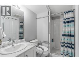 404 10th St, Nanaimo, BC V9R1A1 Photo 25