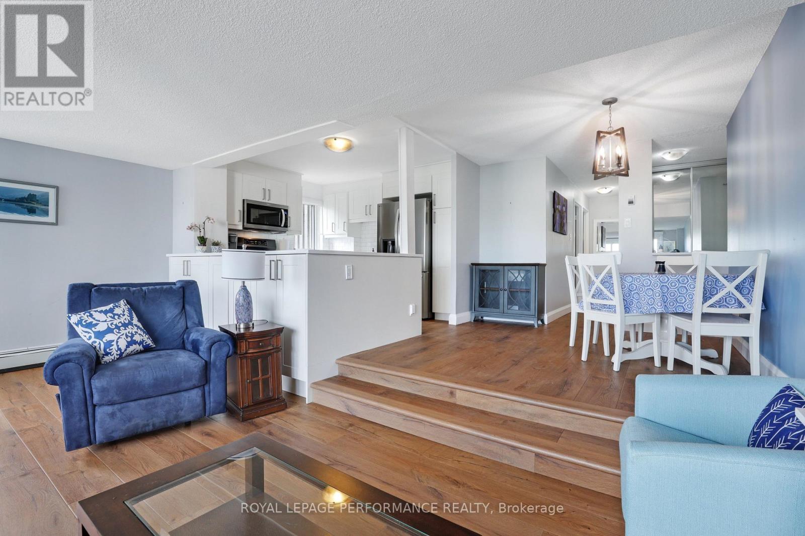 703 - 1081 Ambleside Drive