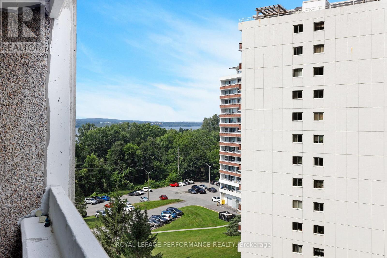 703 - 1081 Ambleside Drive