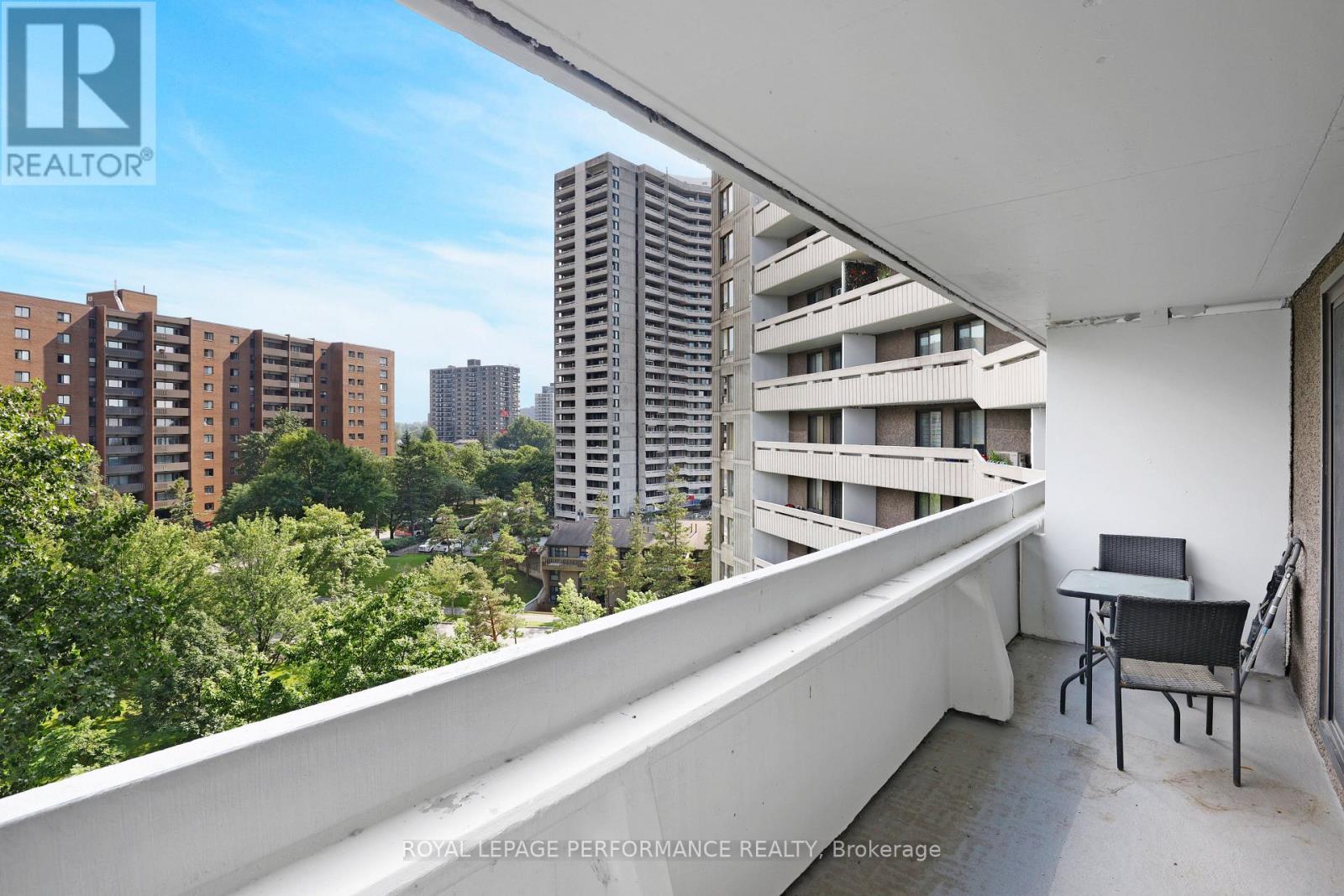 703 - 1081 Ambleside Drive