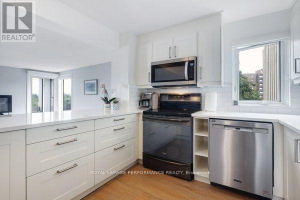 703 - 1081 Ambleside Drive