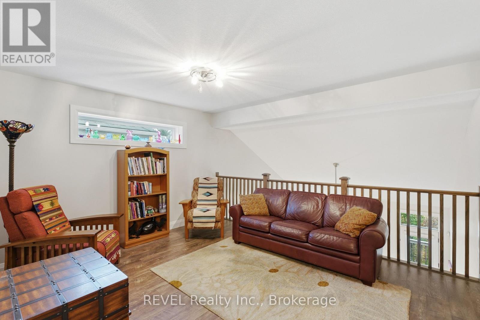 1126 Swan Street — photo 29