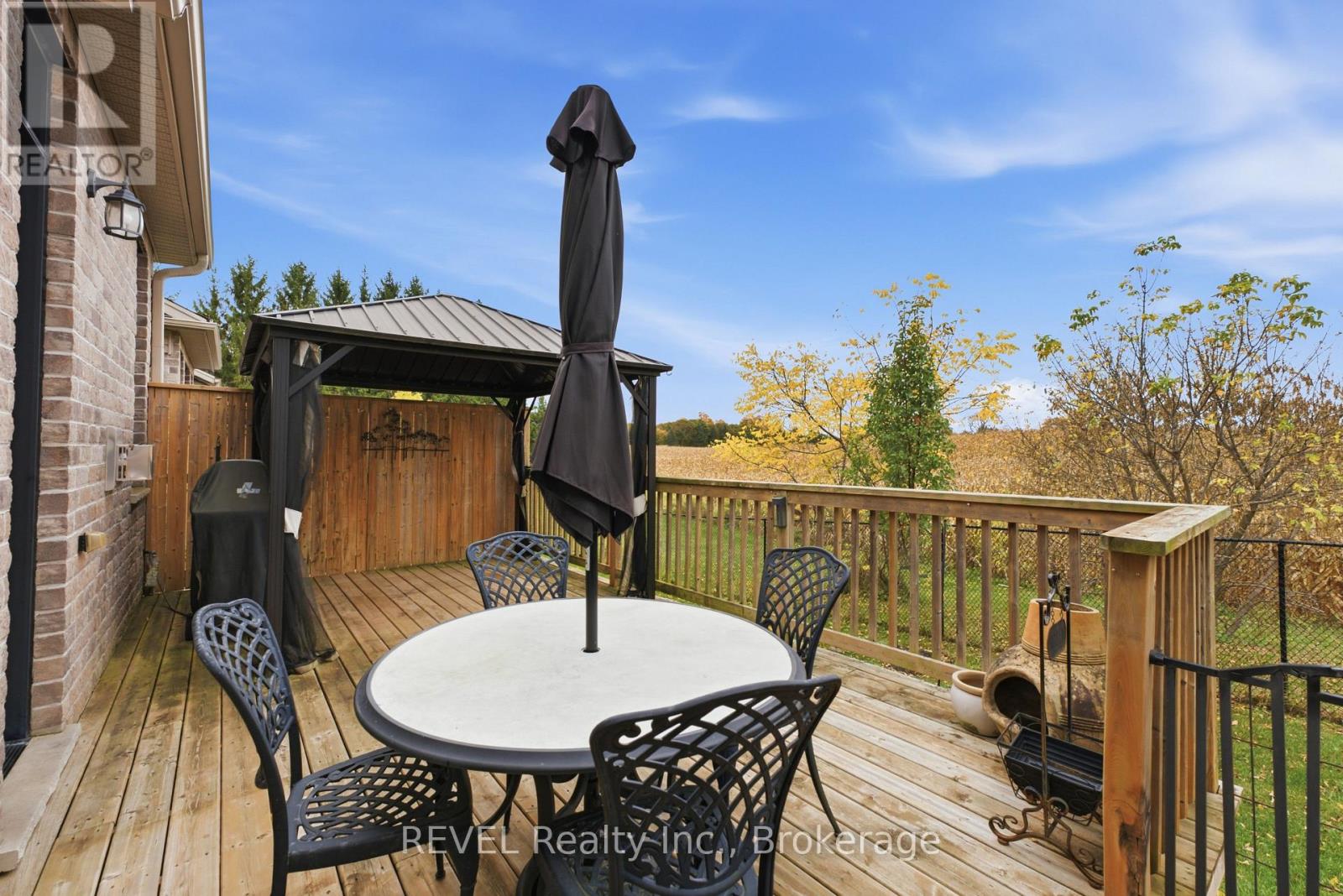 1126 Swan Street — photo 45