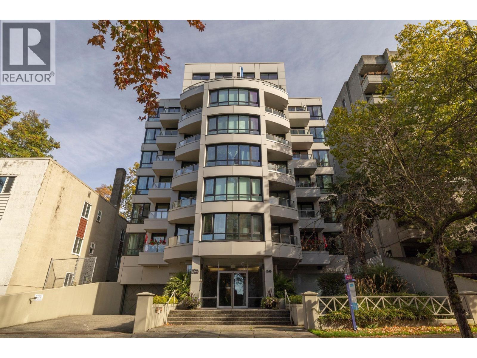 Photo of 701 1345 BURNABY STREET 34