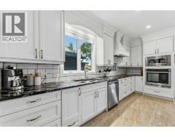 Bedroom - 1428 43 Street Sw, Calgary, AB T3C2A4 Photo 9