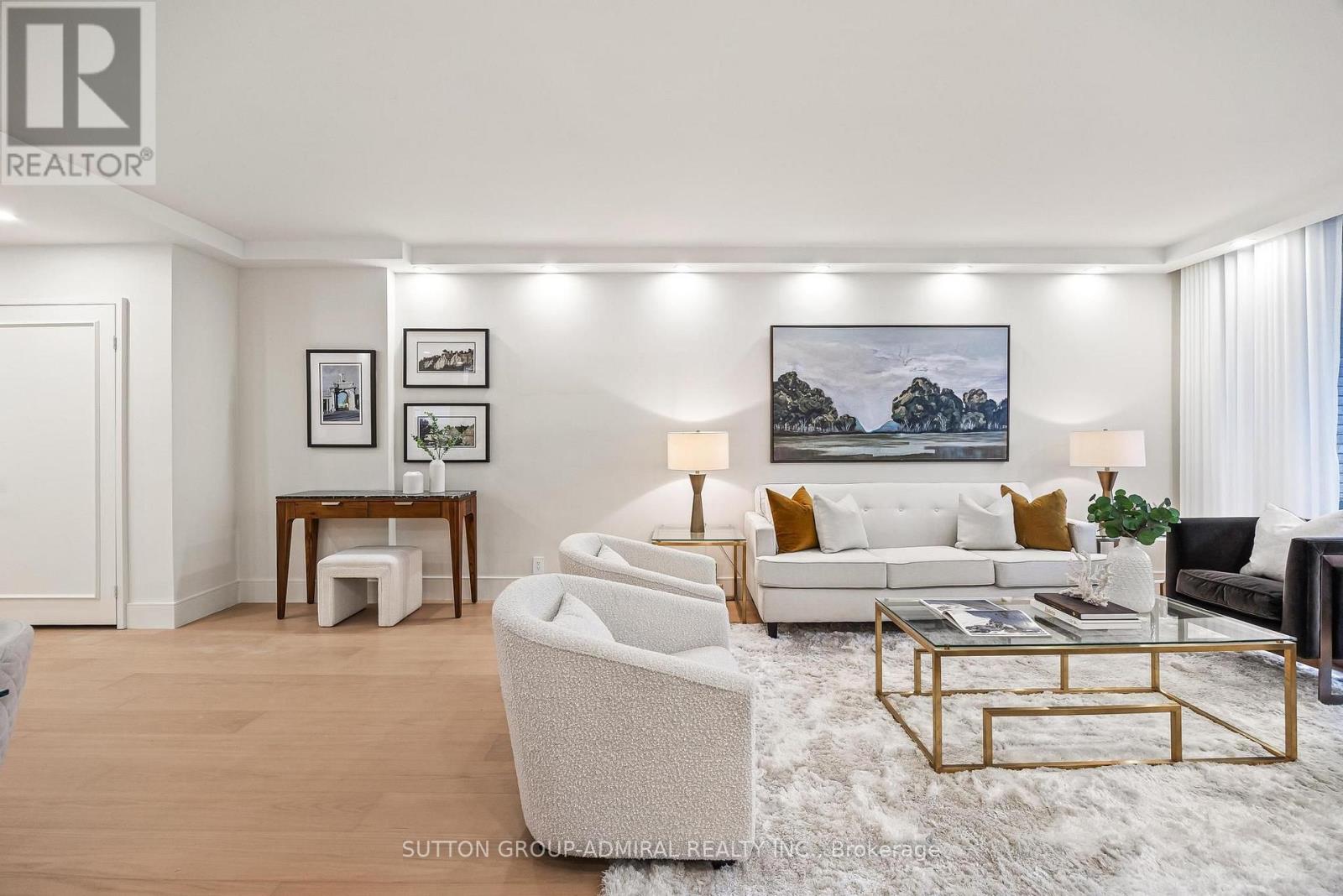 #407 350 LONSDALE ROAD - 6