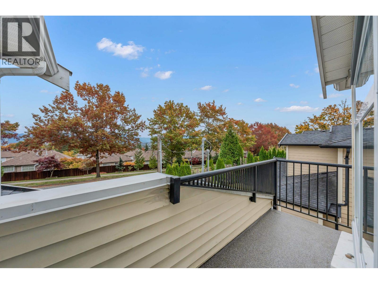 Photo of 5464 OAKLAND STREET 25