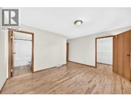 26 Firdale Close, Sylvan Lake, AB T4S2M1 Photo 16