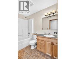 26 Firdale Close, Sylvan Lake, AB T4S2M1 Photo 18