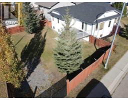26 Firdale Close, Sylvan Lake, AB T4S2M1 Photo 34