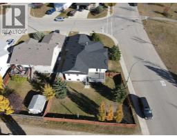 26 Firdale Close, Sylvan Lake, AB T4S2M1 Photo 35