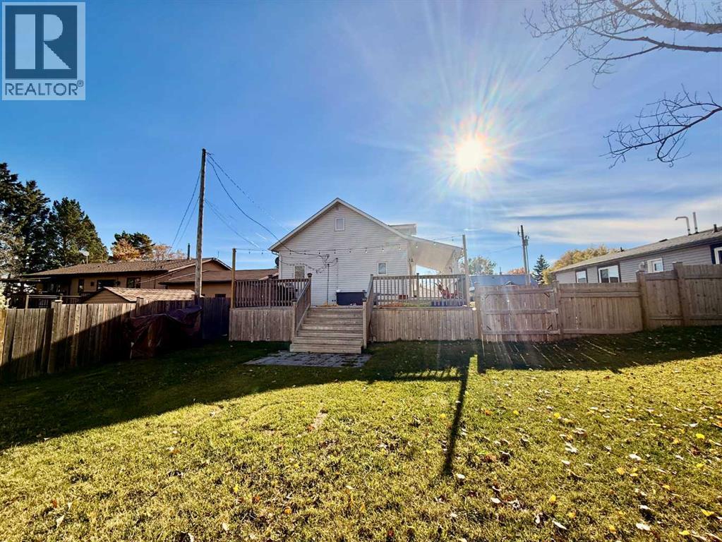 4832 51 Avenue - 21