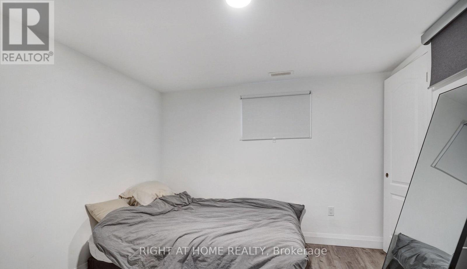 LOWER - 35 CHRYESSA AVENUE, Toronto (Rockcliffe-Smythe) — photo 4