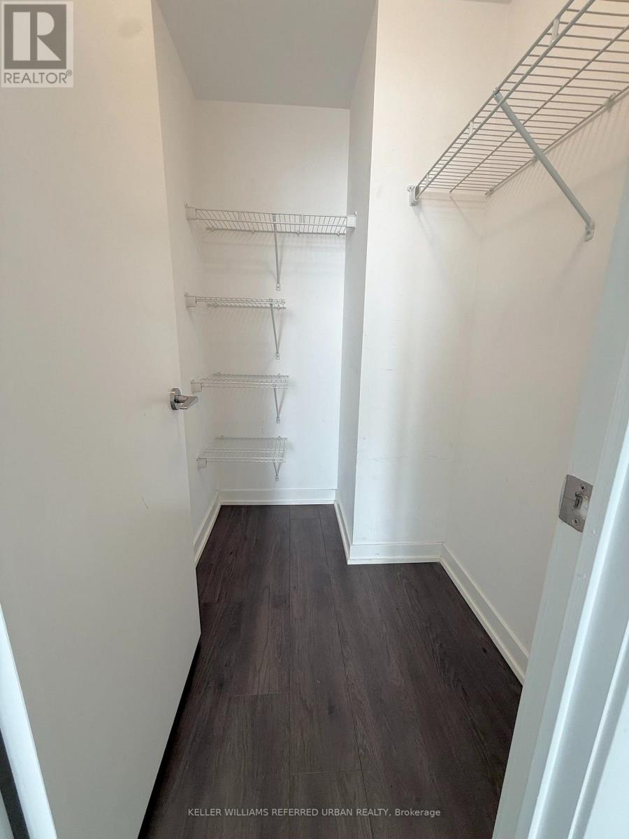 2212 Lakeshore Boulevard West — photo 19