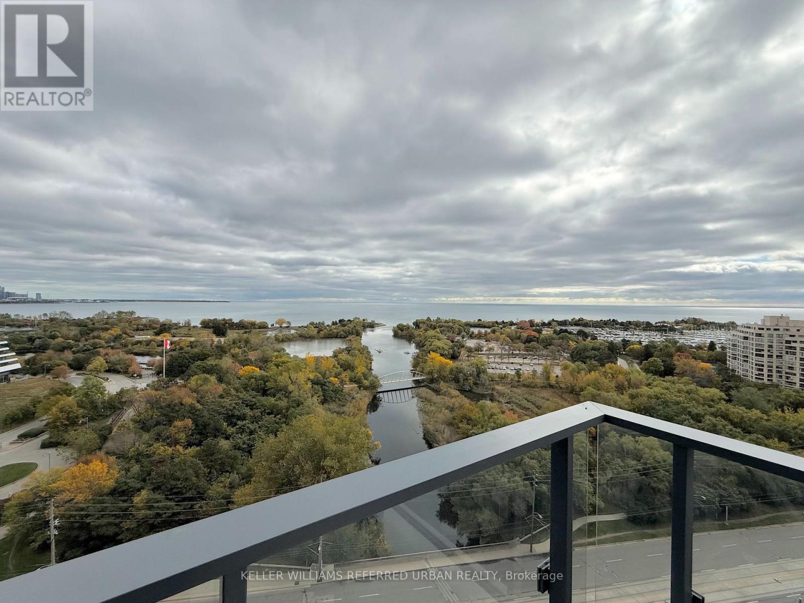 2212 Lakeshore Boulevard West — photo 23