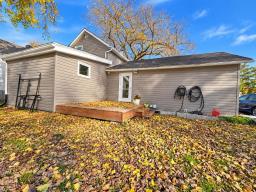 107 1st Street Sw, Altona, MB R0G0B0 Photo 17
