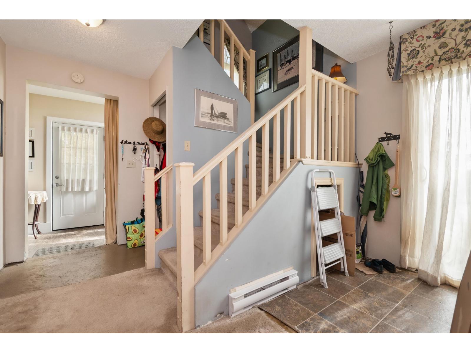 6001 194A STREET — photo 3