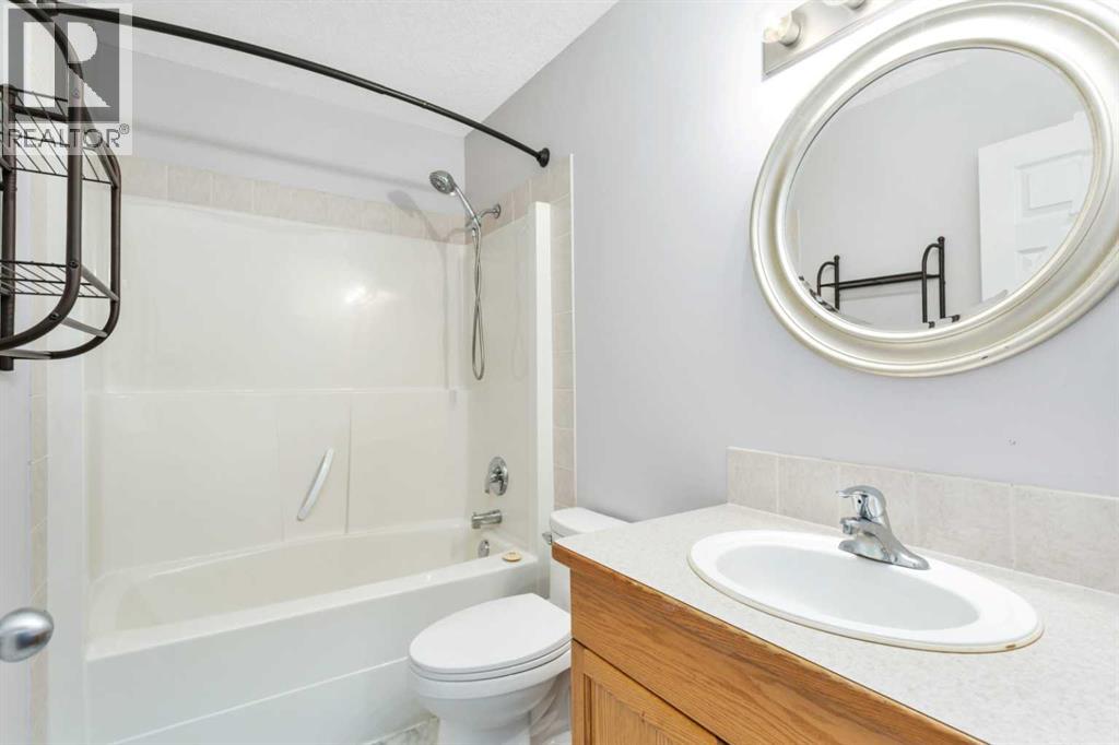 Listing photo – 57 Leung Place, Blackfalds