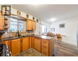 5460 Meadedale Drive, Burnaby, BC V5B2E8 Photo 17